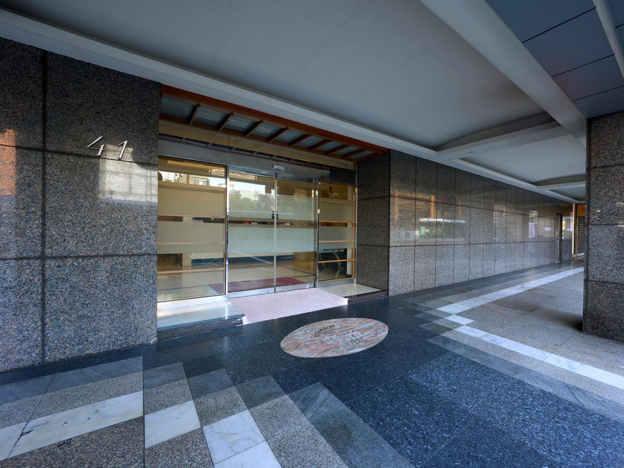 華麗大飯店ferrary Hotel Taipei Extérieur photo