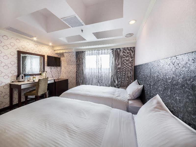 華麗大飯店ferrary Hotel Taipei Extérieur photo